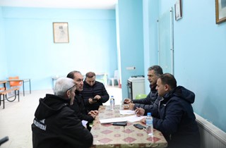 Gemlik’te Kar Yağışı Sonrası Tuzlama Çalışmaları Gerçekleştirildi